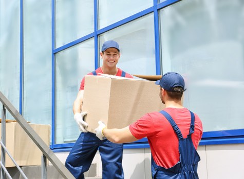 Moving van for urgent same day removals in Merton
